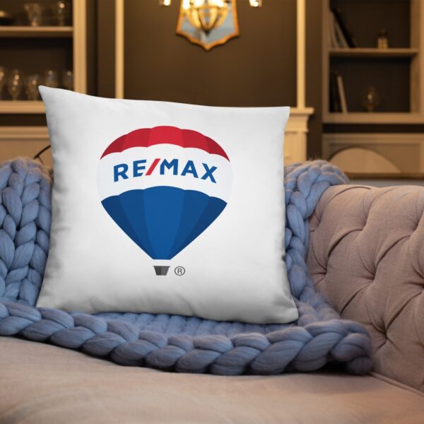 RE/MAX Basic Pillow Balloon - Image 36