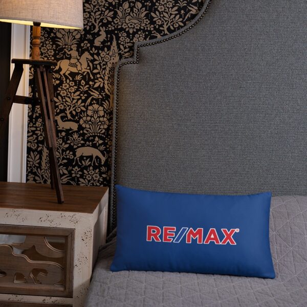 RE/MAX Basic Pillow Blue - Image 9